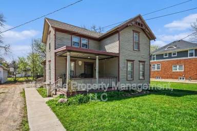 Main picture of 329 Charles Ave SE