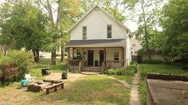 Main picture of 627 Fulton St E