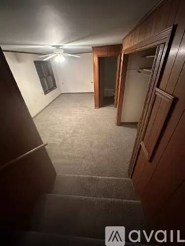 Main picture of 301 W Washington St