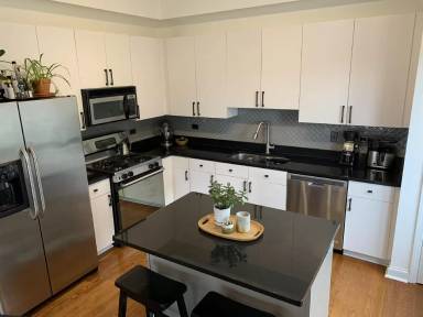 Main picture of 1301 W Washington Blvd
