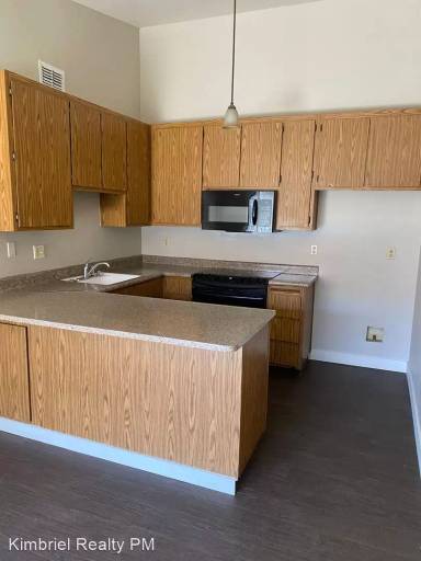 Main picture of 5506-5511towhee Way