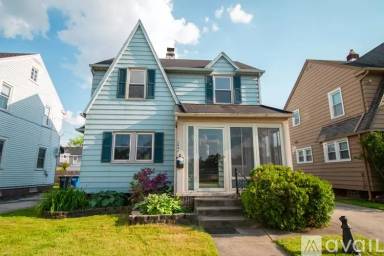 Main picture of 2842 111th St