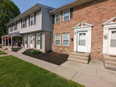 Main picture of 469 S 30th St