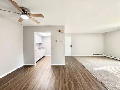 Main picture of 1810 Greenway Cross