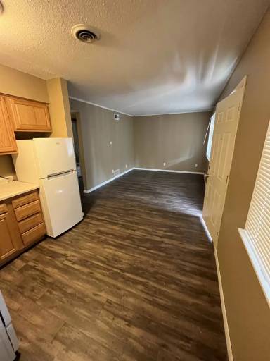 Main picture of 709-11 W Church St