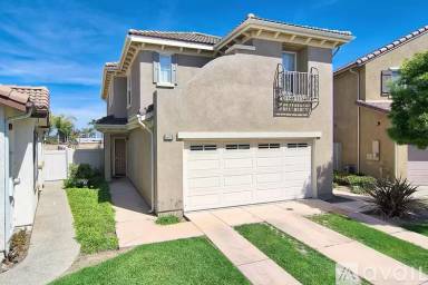 Main picture of 5476 Henry Pl
