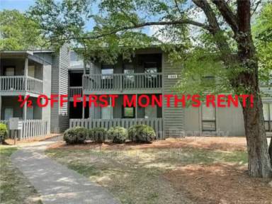Main picture of 1866 Tryon Dr