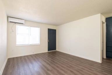 Main picture of The Beverly Apartments