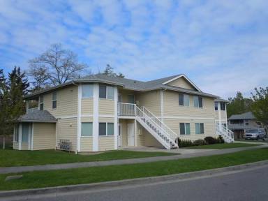 Main picture of 921 Orchid Pl
