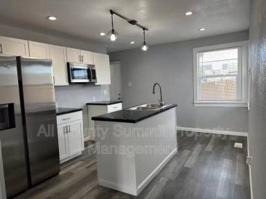 Main picture of 1593 Florence St