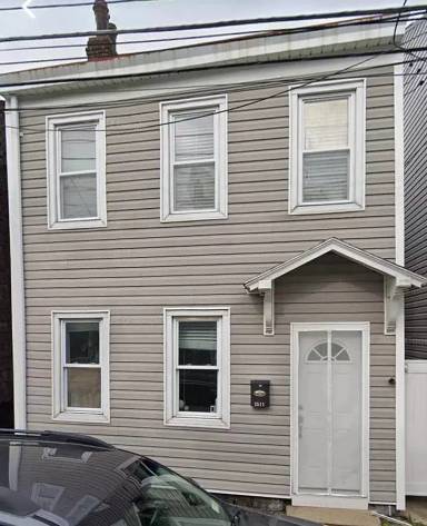 Main picture of 2511 Larkins Way