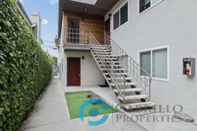 Main picture of 4774 Mansfield St
