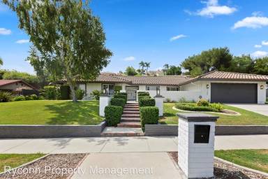 Main picture of 1100 Country Club Dr