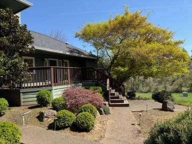 Main picture of 25867 SW Baker Rd