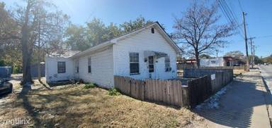 Main picture of 707 W 13th St N