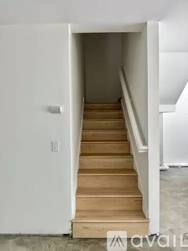 Main picture of 18020 Prairie Ave