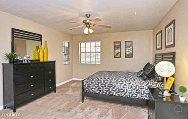 Main picture of Promontory Point Apartments