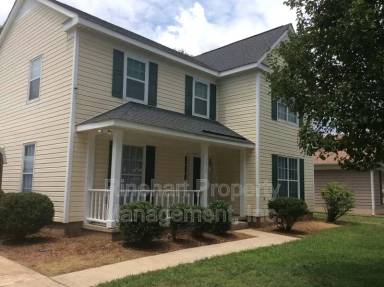 Main picture of 1512 Fieldcrest Cir