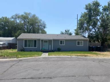 Main picture of 1213 W Timothy Ln
