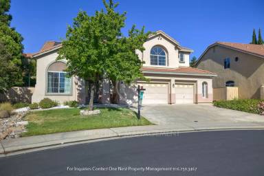 Main picture of 2209 Solitude Way