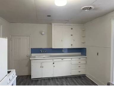 Main picture of 307 West Elm Street