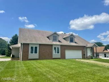Main picture of 120 Lee Ave