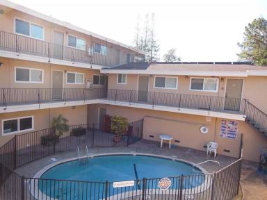 Main picture of 1963 Woodside Rd