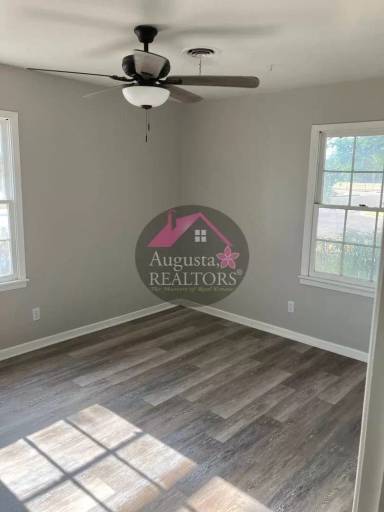 Main picture of 3702 Wilshire Dr