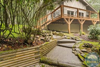 Main picture of 1028 Charter Hills Rd
