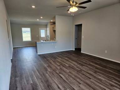 Main picture of 2908 W Obsidian St