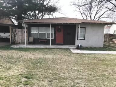 Main picture of 2123 30th St