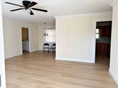Main picture of 315 E Millers Cove Rd