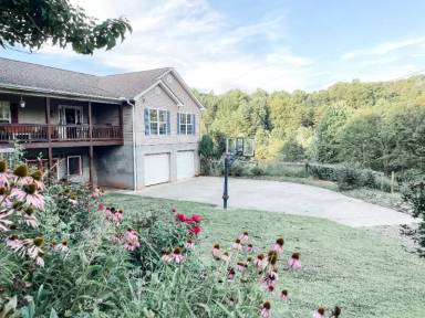 Main picture of 35 England Valley Rd