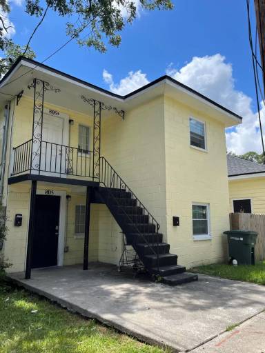 Main picture of 2404 Bulloch St