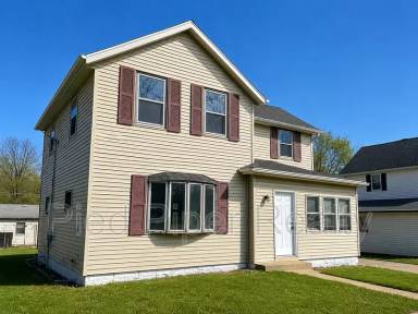Main picture of 534 E Illinois St