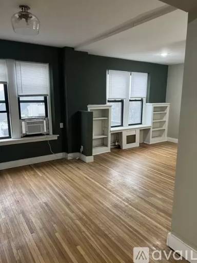Main picture of 4405 W Pine Blvd