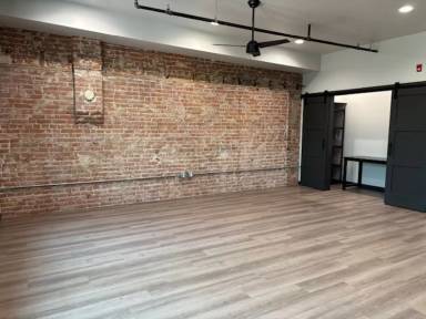 Main picture of 407 W Norfolk Ave