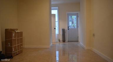 Main picture of 443 Wyona St