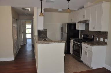 Main picture of 454 Norfolk Dr