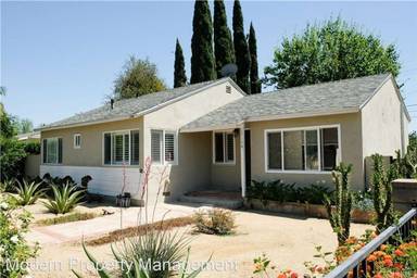 Main picture of 17148 Saticoy St