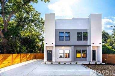 Main picture of 210 Piedmont Ave