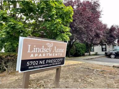 Main picture of 5702 5710 Prescott St