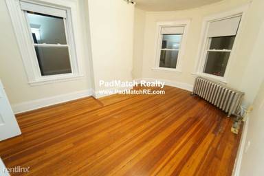 Main picture of 1379 Commonwealth Ave Apartments