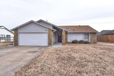 Main picture of 11447 S Douglas Ave