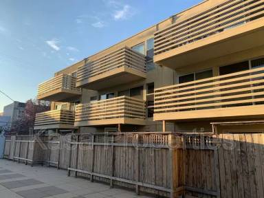 Main picture of 2255 Hearst Ave