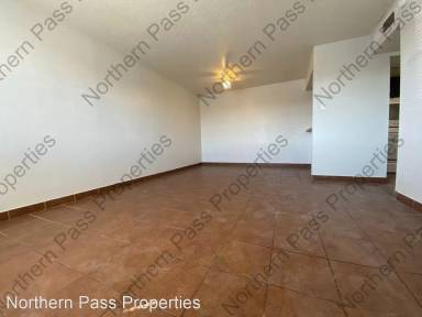 Main picture of 4700 Maxwell Ave