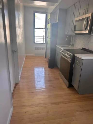 Main picture of 2213 Saint Raymond Ave