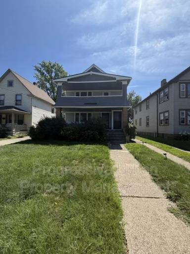 Main picture of 14300 Darwin Ave