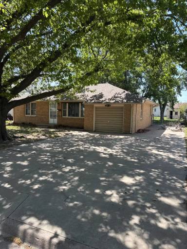 Main picture of 77 Faircrest Dr