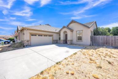 Main picture of 8639 Brush Way